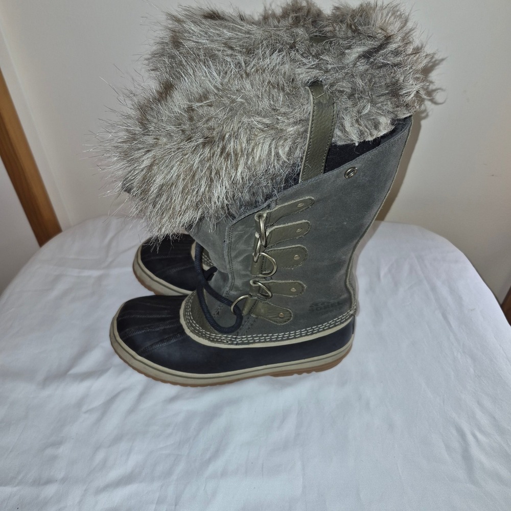 Sorel Joan of Arctic Sage Green Grey Faux Fur Trim Winter Snow Boots Womens 8.5